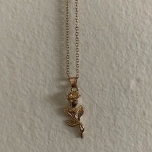 Urban outfitters gold ROSE necklace!